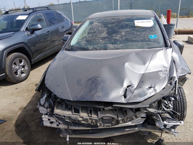 JTDKBRFU3J3065216 Toyota Prius Two