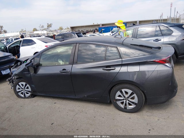 JTDKBRFU3J3065216 Toyota Prius Two