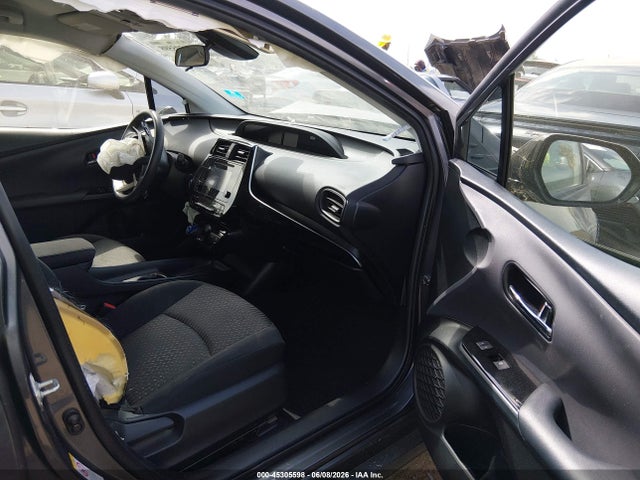 JTDKBRFU3J3065216 Toyota Prius Two