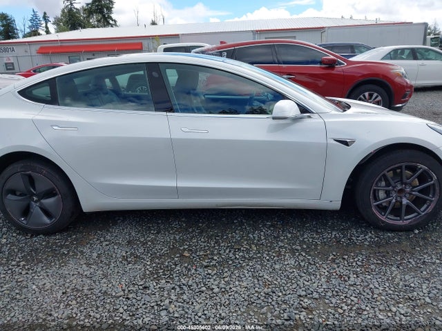 Продажа на аукционе авто 2020 Tesla Model 3 Standard Range Plus Rear-wheel Drive/standard Range Rear-wheel Drive, vin: 5YJ3E1EA8LF504842, номер лота: 45305602