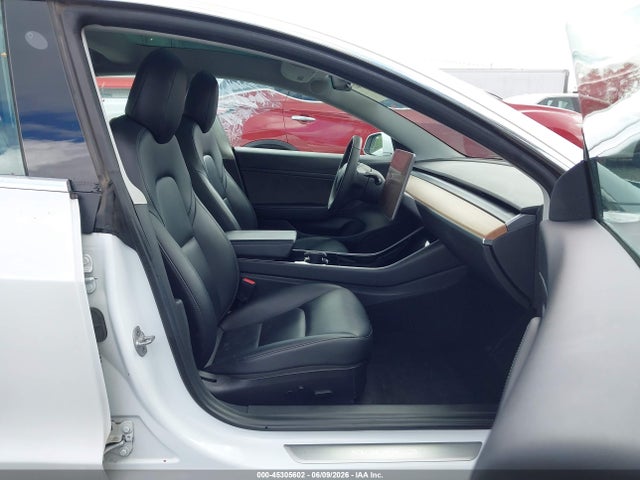 Продажа на аукционе авто 2020 Tesla Model 3 Standard Range Plus Rear-wheel Drive/standard Range Rear-wheel Drive, vin: 5YJ3E1EA8LF504842, номер лота: 45305602