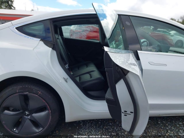 Продажа на аукционе авто 2020 Tesla Model 3 Standard Range Plus Rear-wheel Drive/standard Range Rear-wheel Drive, vin: 5YJ3E1EA8LF504842, номер лота: 45305602