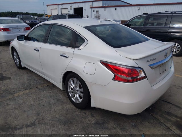 45305626 :رقم المزاد ، 1N4AL3AP9FC161601 vin ، 2015 Nissan Altima 2.5 S مزاد بيع