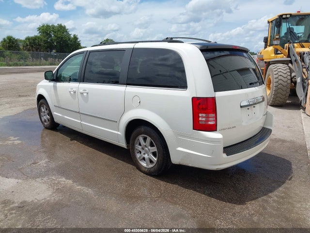 2010 Chrysler Town & Country Touring მანქანა იყიდება აუქციონზე, vin: 2A4RR5D12AR492755, აუქციონის ნომერი: 45305628