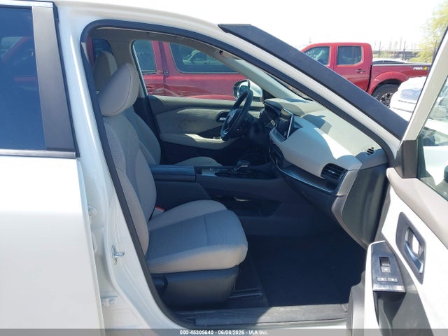 5N1BT3BA4PC949109 Nissan Rogue Sv Fwd