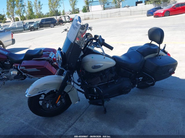 Harley-Davidson FLHCS 2022 1HD1YBK21NB015432 Image 2