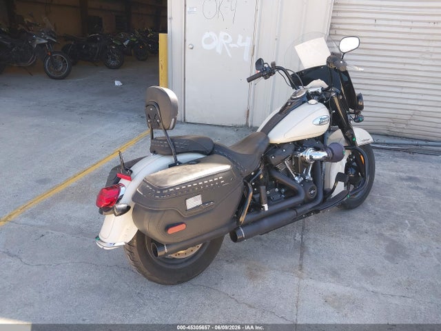Harley-Davidson FLHCS 2022 1HD1YBK21NB015432 Image 4