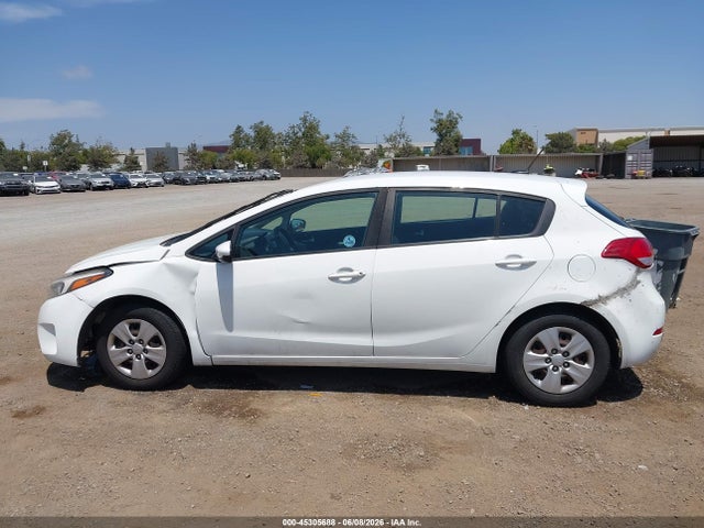 45305688 :رقم المزاد ، KNAFK5A85J5773182 vin ، 2018 Kia Forte Lx مزاد بيع