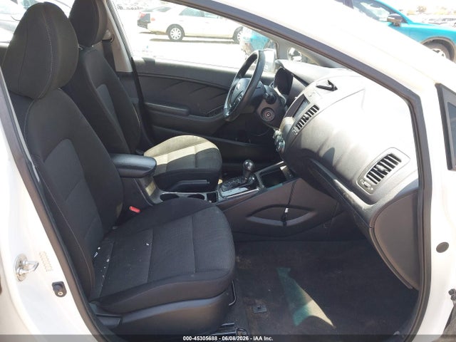 45305688 :رقم المزاد ، KNAFK5A85J5773182 vin ، 2018 Kia Forte Lx مزاد بيع