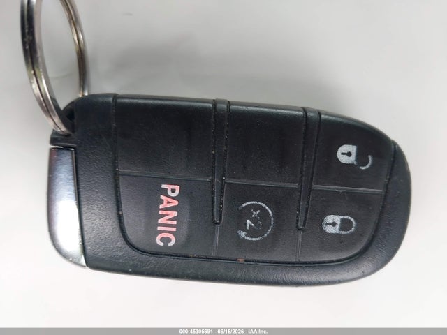2015 Jeep Renegade Latitude მანქანა იყიდება აუქციონზე, vin: ZACCJABT8FPC11330, აუქციონის ნომერი: 45305691