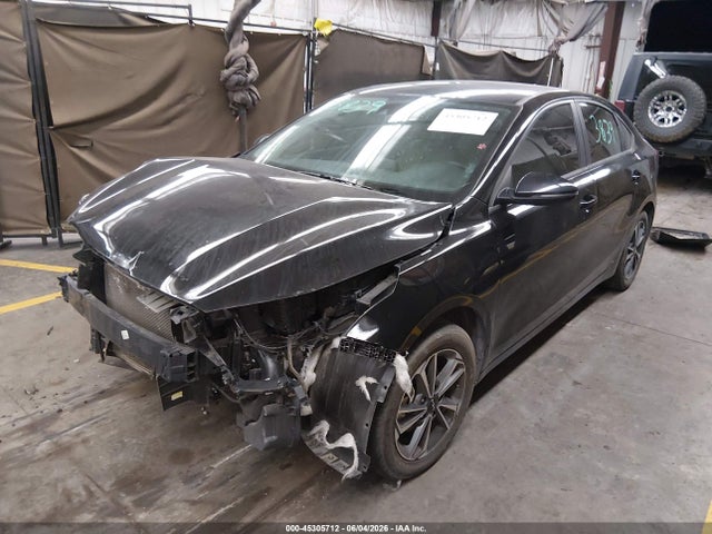 KIA Forte Lxs 2023 3KPF24AD8PE554241 Image 2