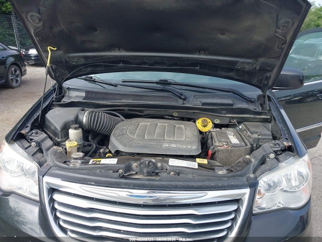 Продажа на аукционе авто 2015 Chrysler Town & Country Touring, vin: 2C4RC1BG5FR563154, номер лота: 45305721