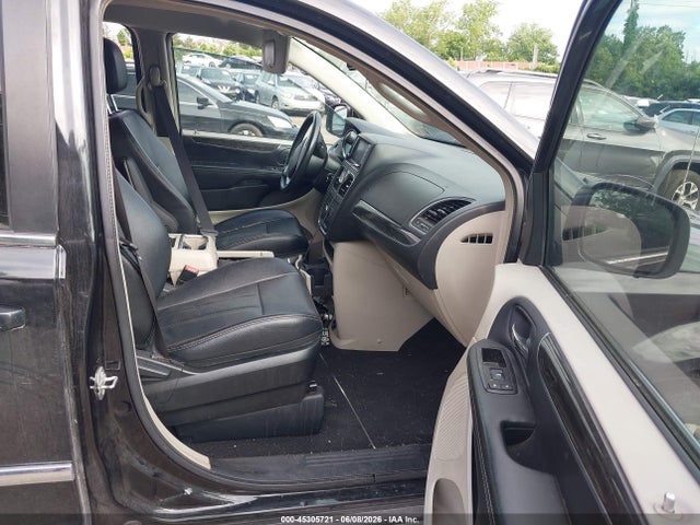 Продажа на аукционе авто 2015 Chrysler Town & Country Touring, vin: 2C4RC1BG5FR563154, номер лота: 45305721