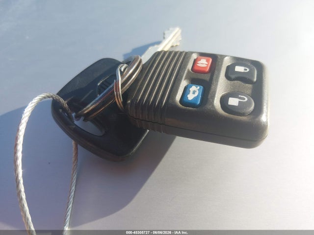 45305727 :رقم المزاد ، 2MEFM75W11X643060 vin ، 2001 Mercury Grand Marquis Ls مزاد بيع