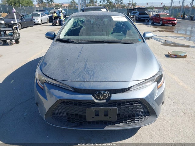 45305755 :رقم المزاد ، JTDEPMAE8MJ188561 vin ، 2021 Toyota Corolla Le مزاد بيع