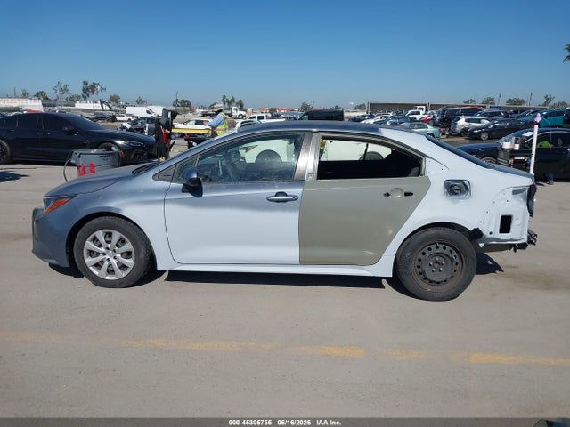 45305755 :رقم المزاد ، JTDEPMAE8MJ188561 vin ، 2021 Toyota Corolla Le مزاد بيع