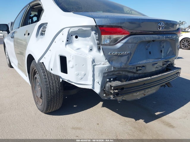 45305755 :رقم المزاد ، JTDEPMAE8MJ188561 vin ، 2021 Toyota Corolla Le مزاد بيع