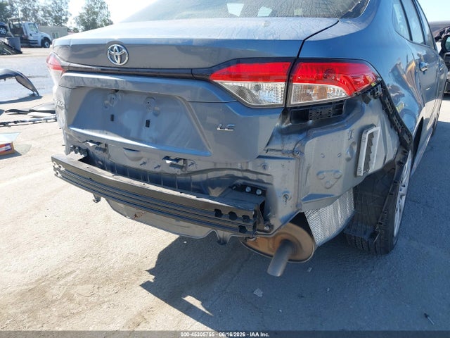 45305755 :رقم المزاد ، JTDEPMAE8MJ188561 vin ، 2021 Toyota Corolla Le مزاد بيع