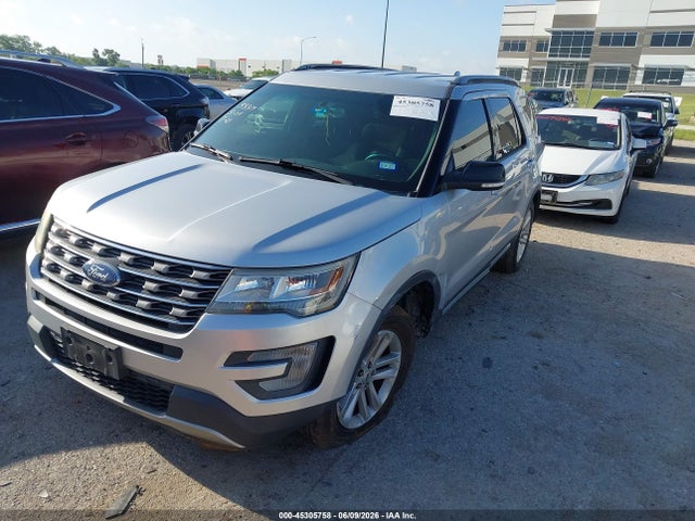 45305758 :رقم المزاد ، 1FM5K7D83HGB13951 vin ، 2017 Ford Explorer Xlt مزاد بيع