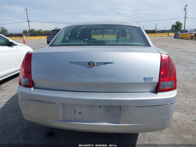 2005 Chrysler 300 Touring მანქანა იყიდება აუქციონზე, vin: 2C3AA53G55H597631, აუქციონის ნომერი: 45305775