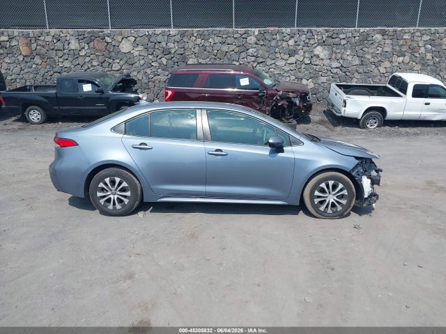 Toyota Corolla Hybrid Le 2022 JTDEAMDE1NJ039343 Image 14