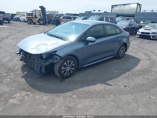 Toyota Corolla Hybrid Le 2022 JTDEAMDE1NJ039343 Image 2