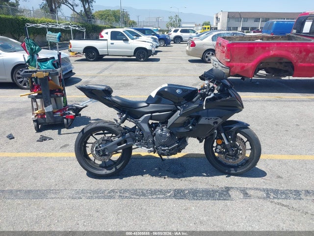 Yamaha Yzfr7 2025 JYARM38Y5SA004142 Image 13