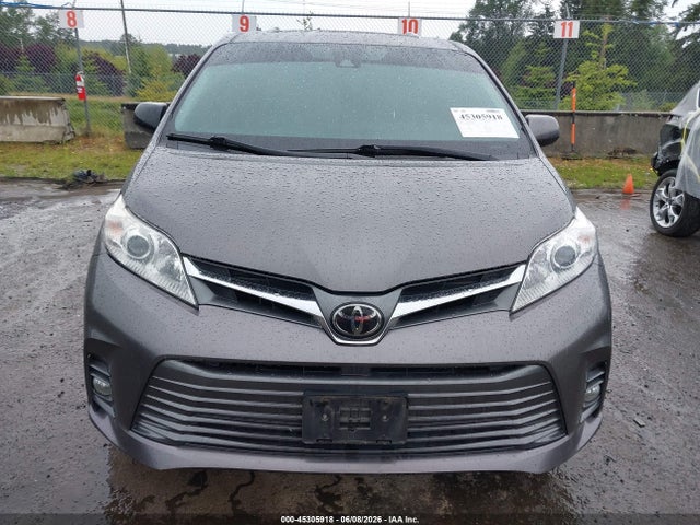 Toyota Sienna Xle 7 Passenger 2018 5TDDZ3DC0JS190992 Image 13
