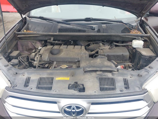 2012 Toyota Highlander Se მანქანა იყიდება აუქციონზე, vin: 5TDZA3EH7CS027492, აუქციონის ნომერი: 45305972