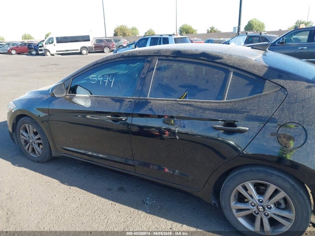 2018 Hyundai Elantra Sel მანქანა იყიდება აუქციონზე, vin: 5NPD84LFXJH214595, აუქციონის ნომერი: 45305974