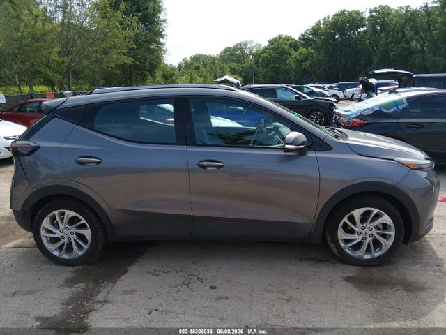 1G1FY6S04P4141572 Chevrolet Bolt Euv Fwd Lt