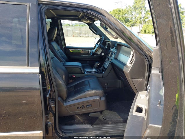45306075 :رقم المزاد ، 5LMJJ2J54AEJ08125 vin ، 2010 Lincoln Navigator مزاد بيع