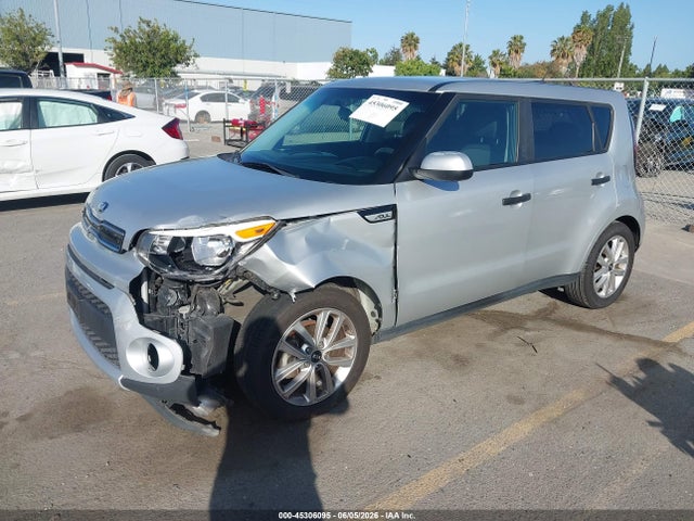 KIA SOUL + 2018 KNDJP3A50J7530019 Image 2
