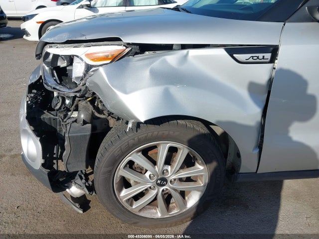 KIA SOUL + 2018 KNDJP3A50J7530019 Image 6