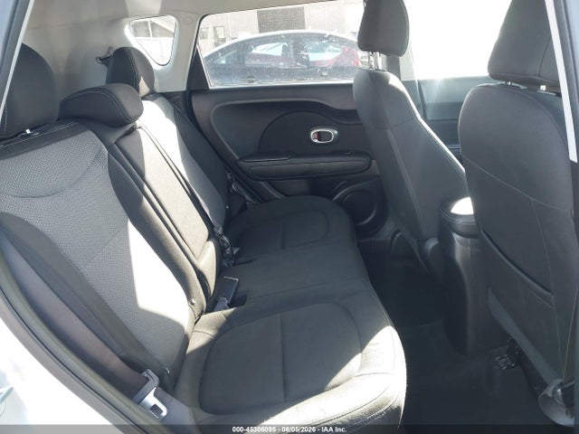 KIA SOUL + 2018 KNDJP3A50J7530019 Image 8