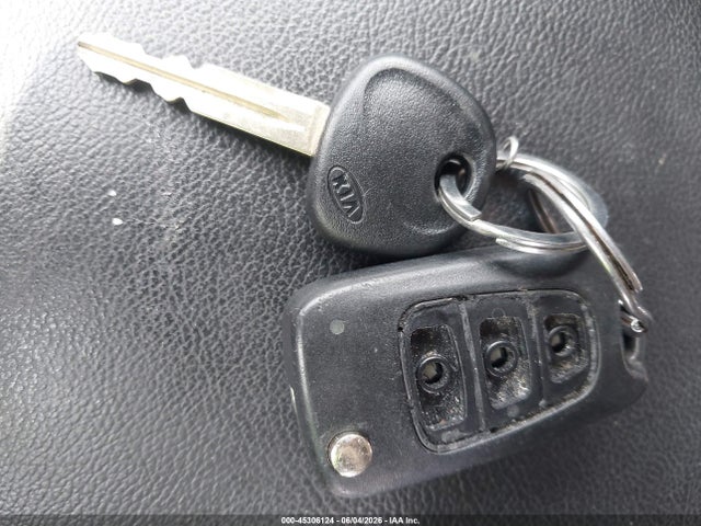 45306124 :رقم المزاد ، KNDJT2A21B7331722 vin ، 2011 Kia Soul + مزاد بيع