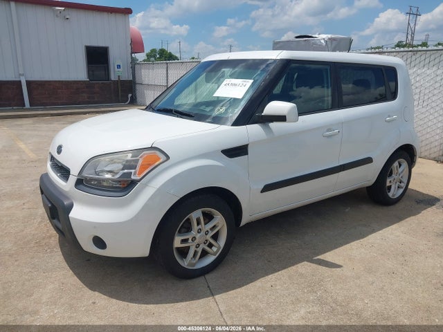 45306124 :رقم المزاد ، KNDJT2A21B7331722 vin ، 2011 Kia Soul + مزاد بيع