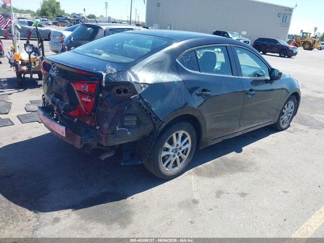 Mazda Mazda3 I Touring 2015 JM1BM1V71F1230660 Image 4