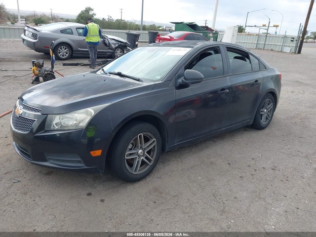 Chevrolet Cruze Ls Auto 2014 1G1PA5SH5E7478546 Image 2