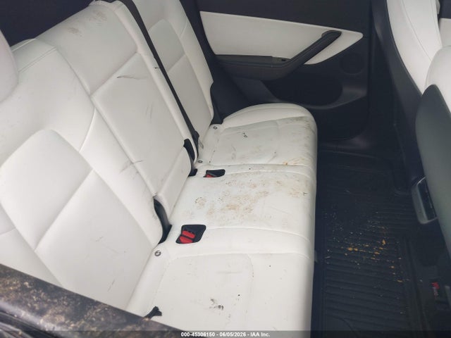 45306150 :رقم المزاد ، 5YJYGDEE6MF078624 vin ، 2021 Tesla Model Y Long Range Dual Motor All-wheel Drive مزاد بيع