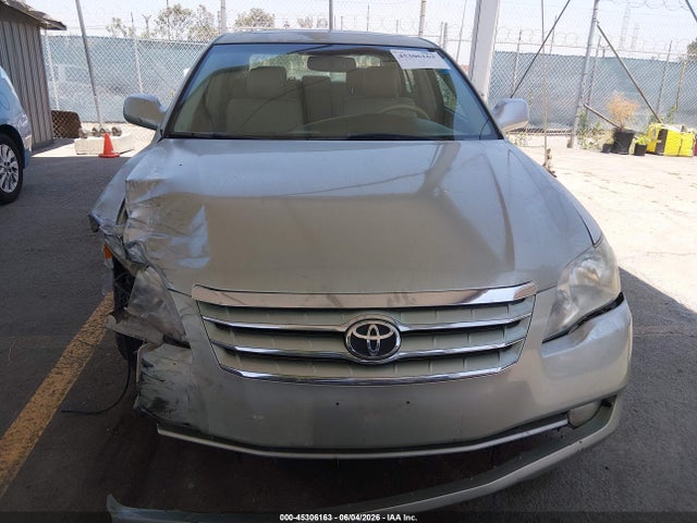 2005 Toyota Avalon Xls მანქანა იყიდება აუქციონზე, vin: 4T1BK36B55U014775, აუქციონის ნომერი: 45306163