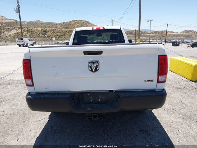 45306178 :رقم المزاد ، 3C6JR6DG4KG569427 vin ، 2019 Ram 1500 Classic Tradesman  4x2 8' Box مزاد بيع
