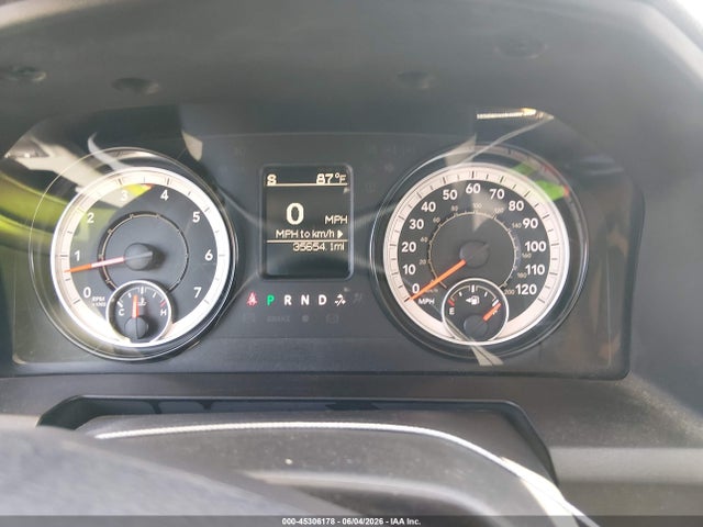 45306178 :رقم المزاد ، 3C6JR6DG4KG569427 vin ، 2019 Ram 1500 Classic Tradesman  4x2 8' Box مزاد بيع
