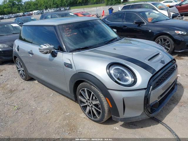 Mini Hardtop Cooper S 2024 WMW53DH04R2U53366 Image 1