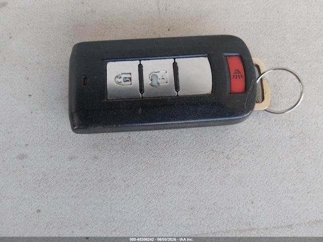JA4AR3AW1JU002519 Mitsubishi Outlander Sport 2.4 Se