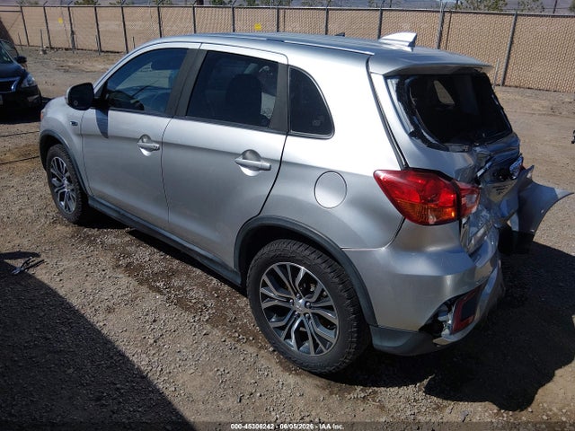 JA4AR3AW1JU002519 Mitsubishi Outlander Sport 2.4 Se