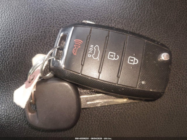 Продажа на аукционе авто 2016 Kia Soul +, vin: KNDJP3A55G7385648, номер лота: 45306251