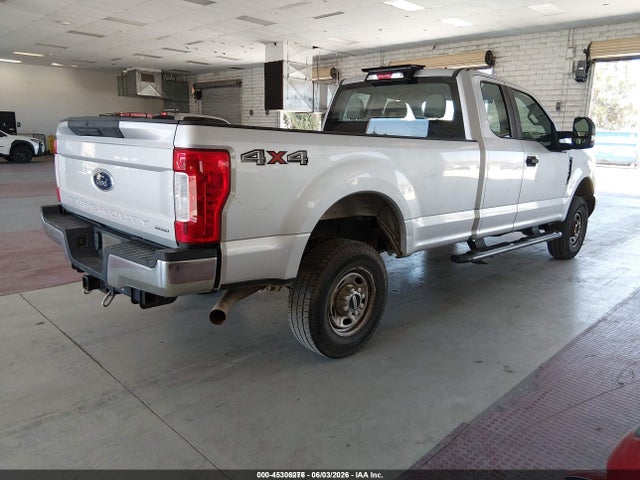 Ford F-250 Xl 2018 1FT7X2B6XJEC83986 Image 4