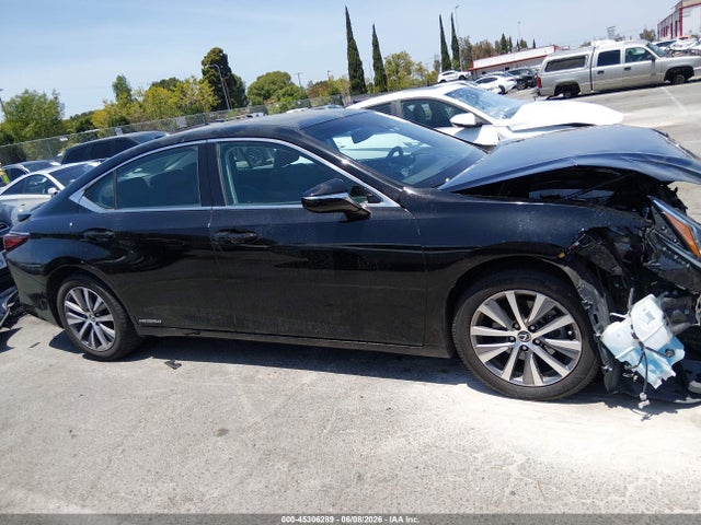 58AC21B14LU005724 Lexus ES 300H