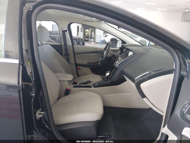 Ford FOCUS ELECTRIC 2018 1FADP3R41JL296124 Image 5